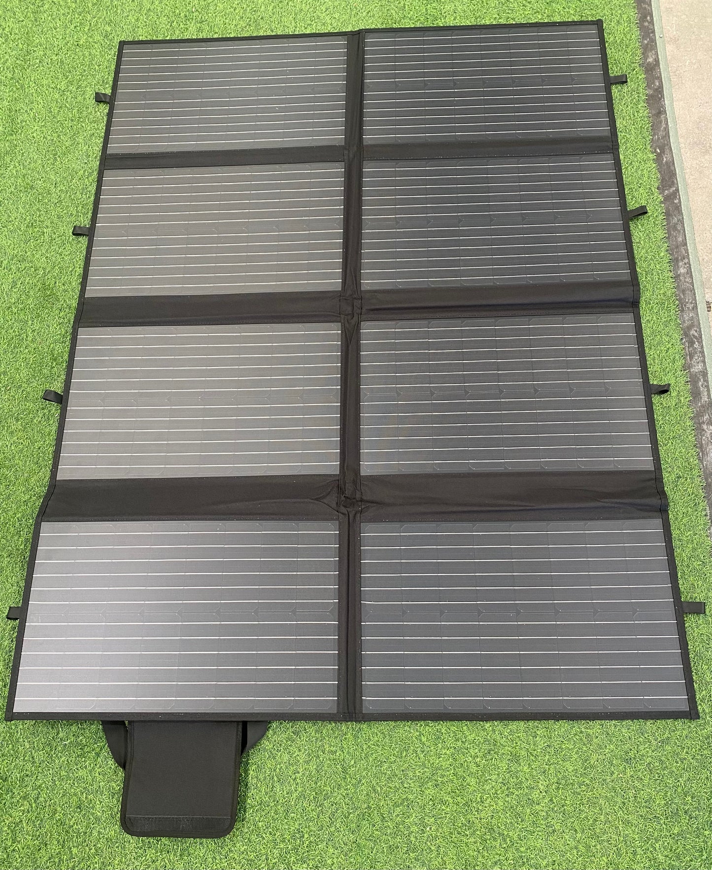 300w Folding solar blanket (lithium compatible)