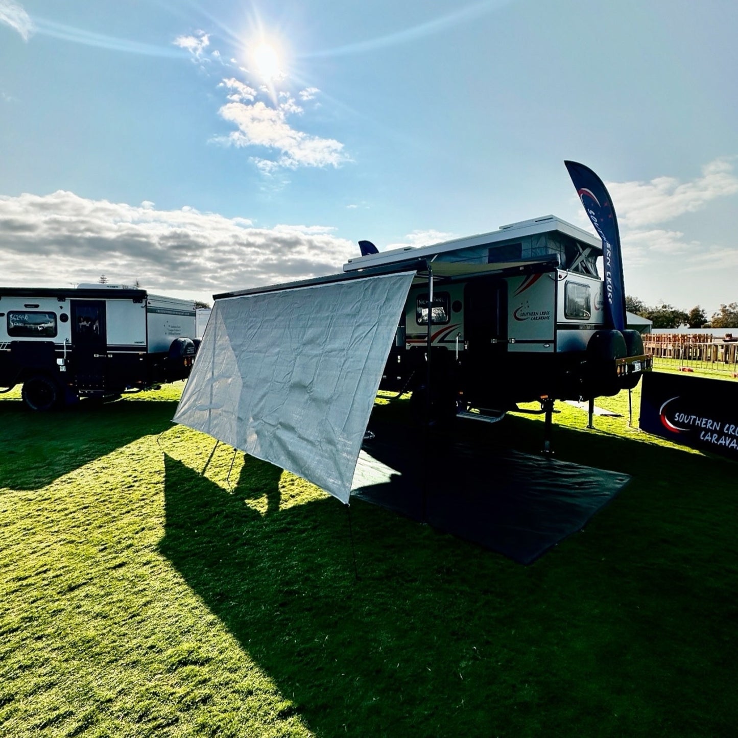 Caravan Privacy Screen 3.7m x 1.8m - Heavy-Duty Mesh, UV Stabilised