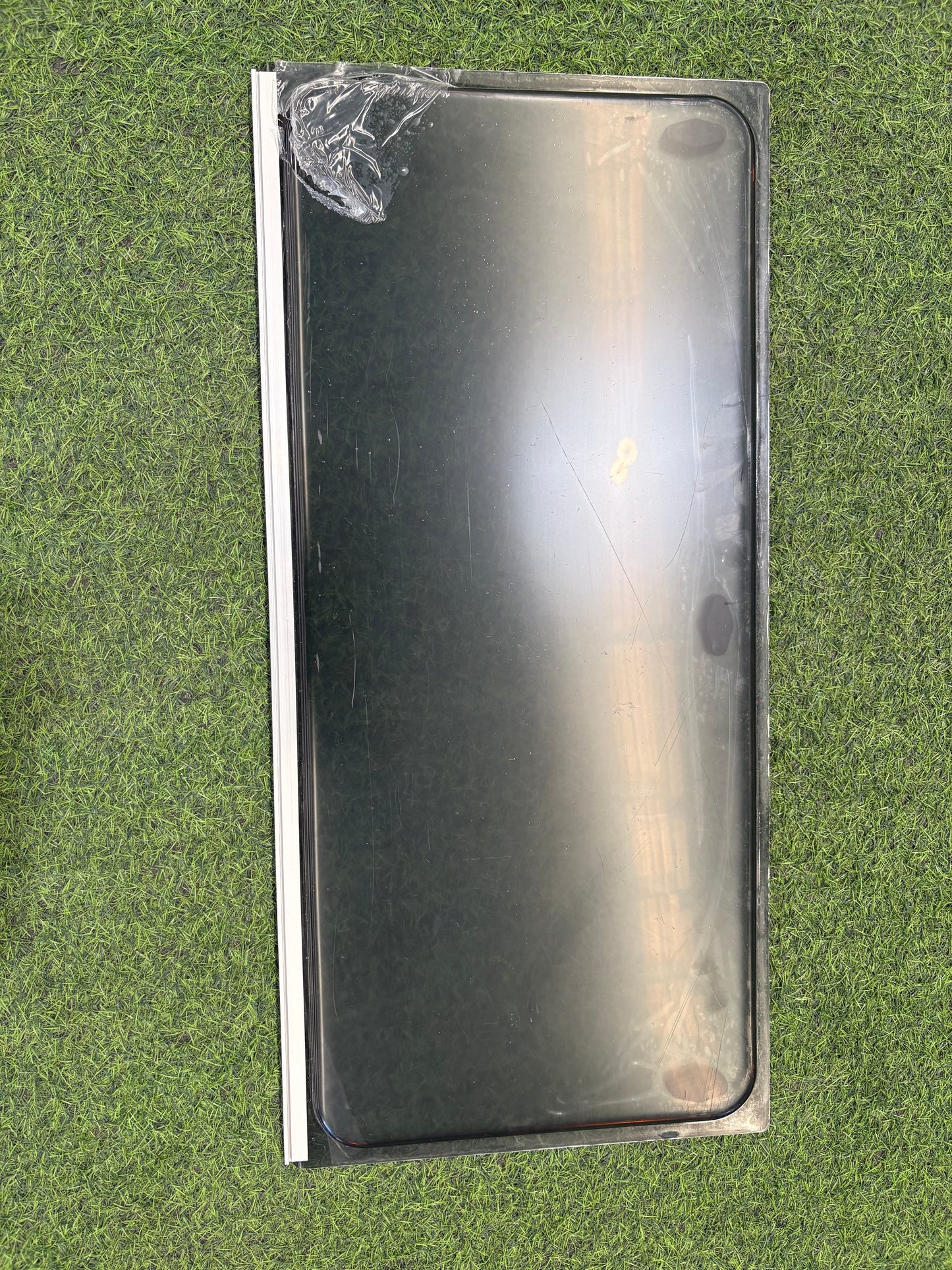 840mm x 390mm Square Corner Caravan Window- Replacement Caravan Window
