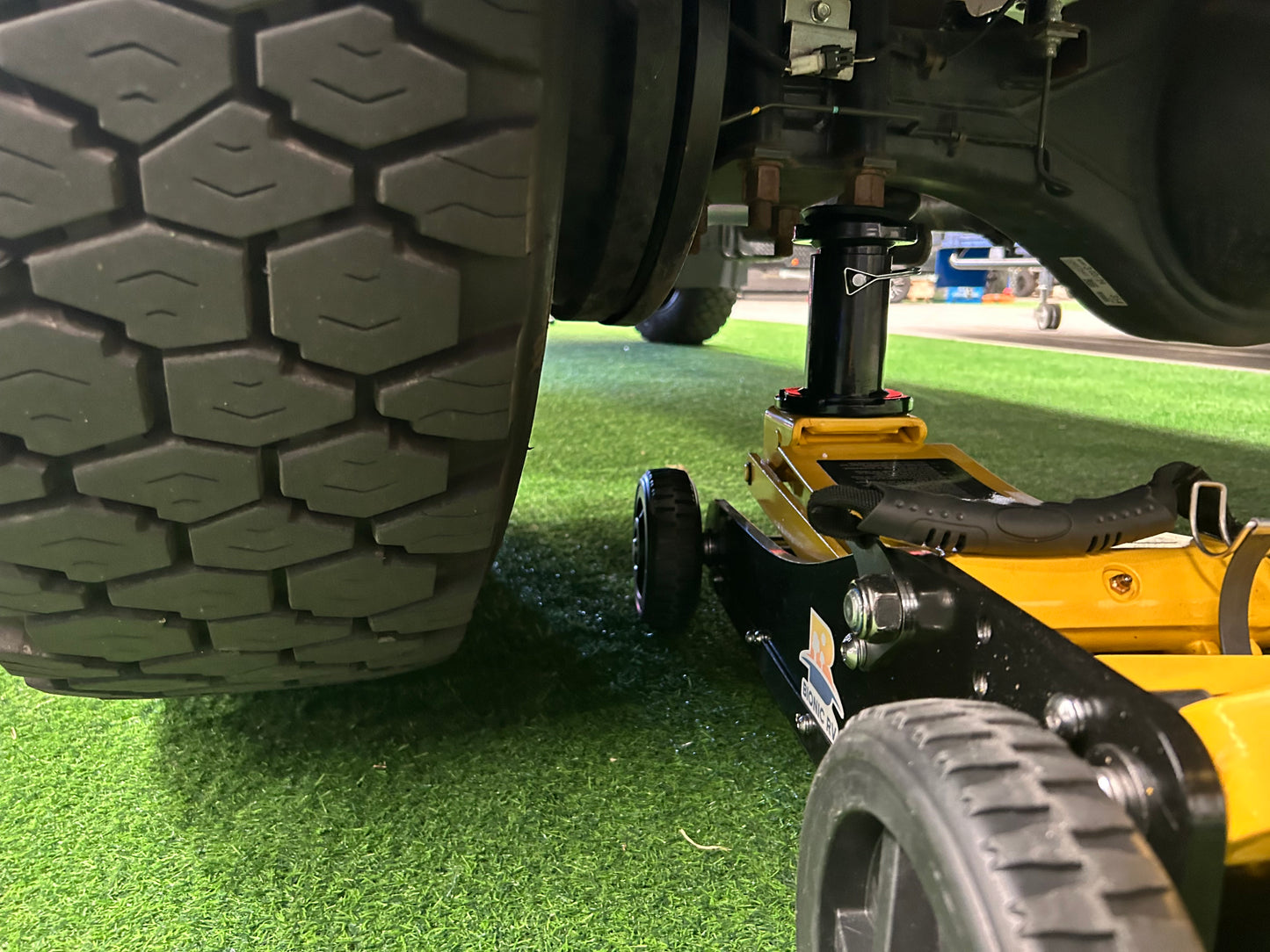 3 Tonne Bionic RV Off-Road Jack